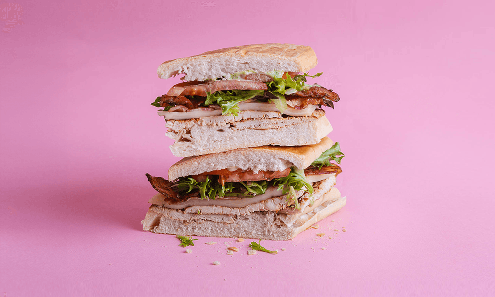 CHICKEN CLUB SANDWICH