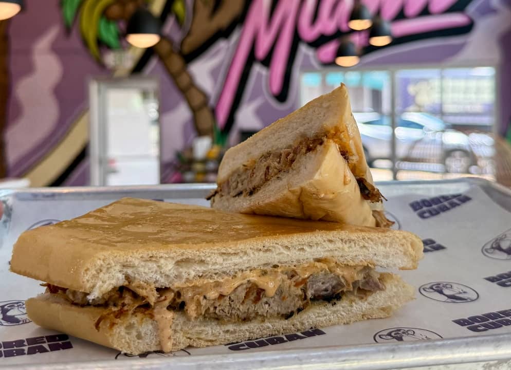 PAN CON LECHON - PORK SANDWICH